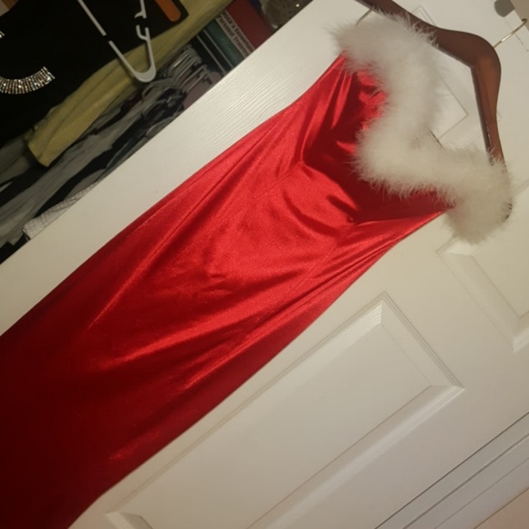 Gorgeous Nom De Plume Christmas Gown! - Picture 3 of 8